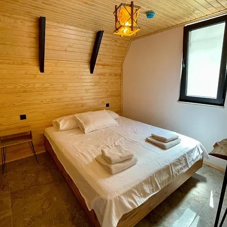 Sakarya Kurtkoey Dibektas Da 2 1salon Oezel Havuz -goel Manzarali - 5 Kisilik Bungalov-bng-117-c *
