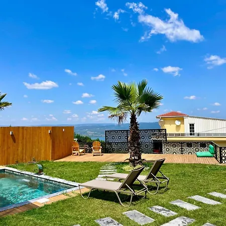 Sakarya Kurtkoey Dibektas Da 2 1salon Oezel Havuz -goel Manzarali - 5 Kisilik Bungalov-bng-117-c Ferienhaus Sapanca